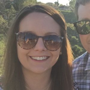 Meet your Posher, Ashly